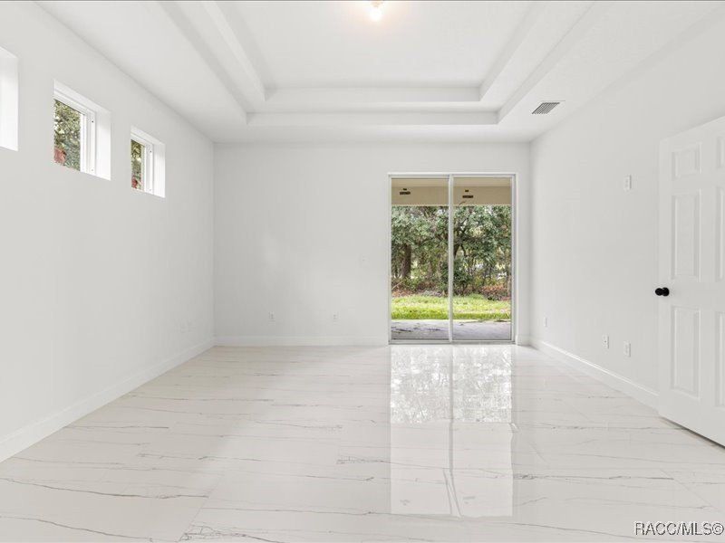 5507 W Paprika Loop. Homosassa, FL 34448