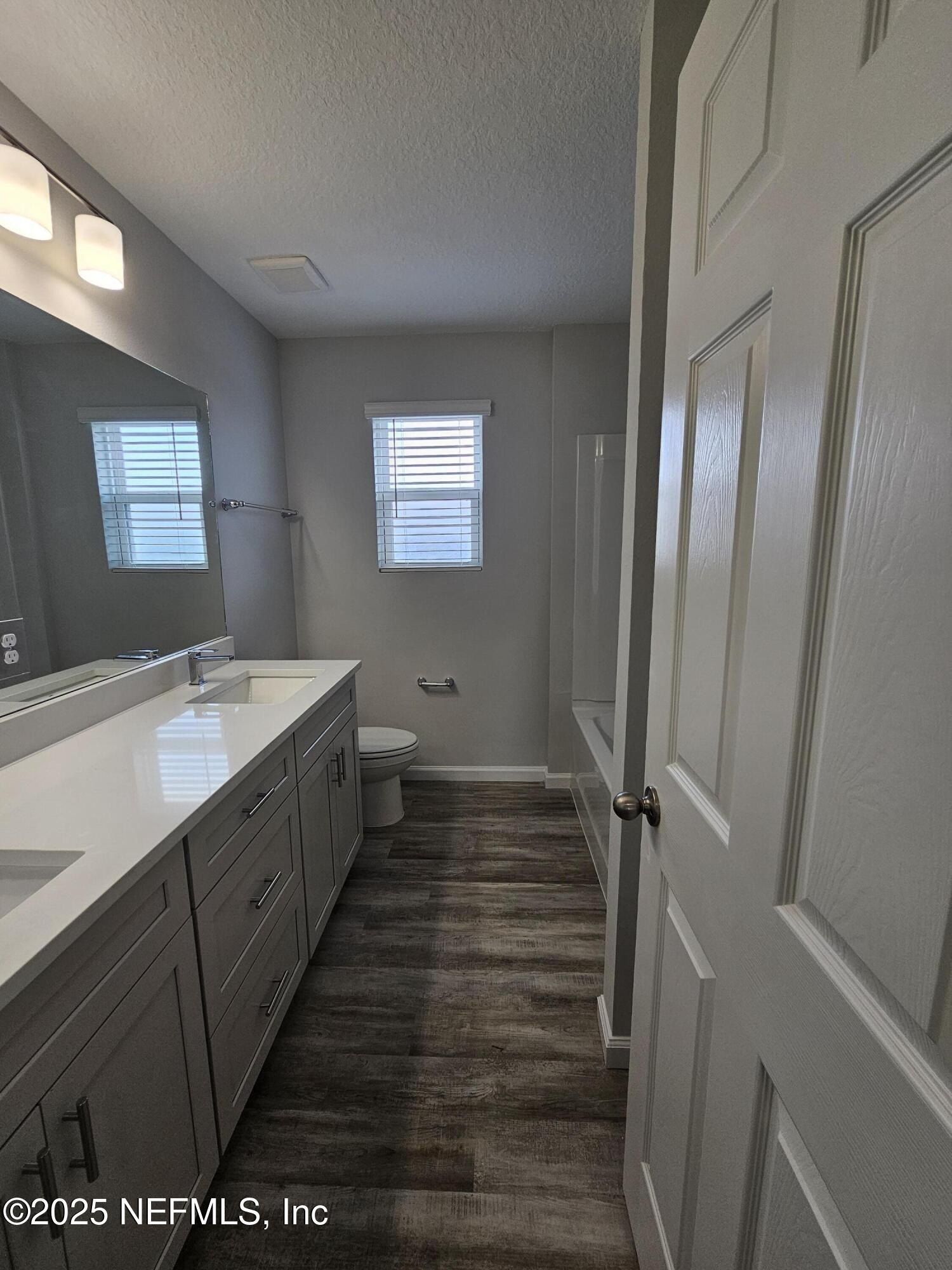 1242 Jewelstone Lane. Jacksonville, FL 32221