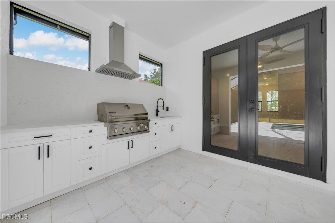 2719 2Nd Street Nw. Naples, FL 34120