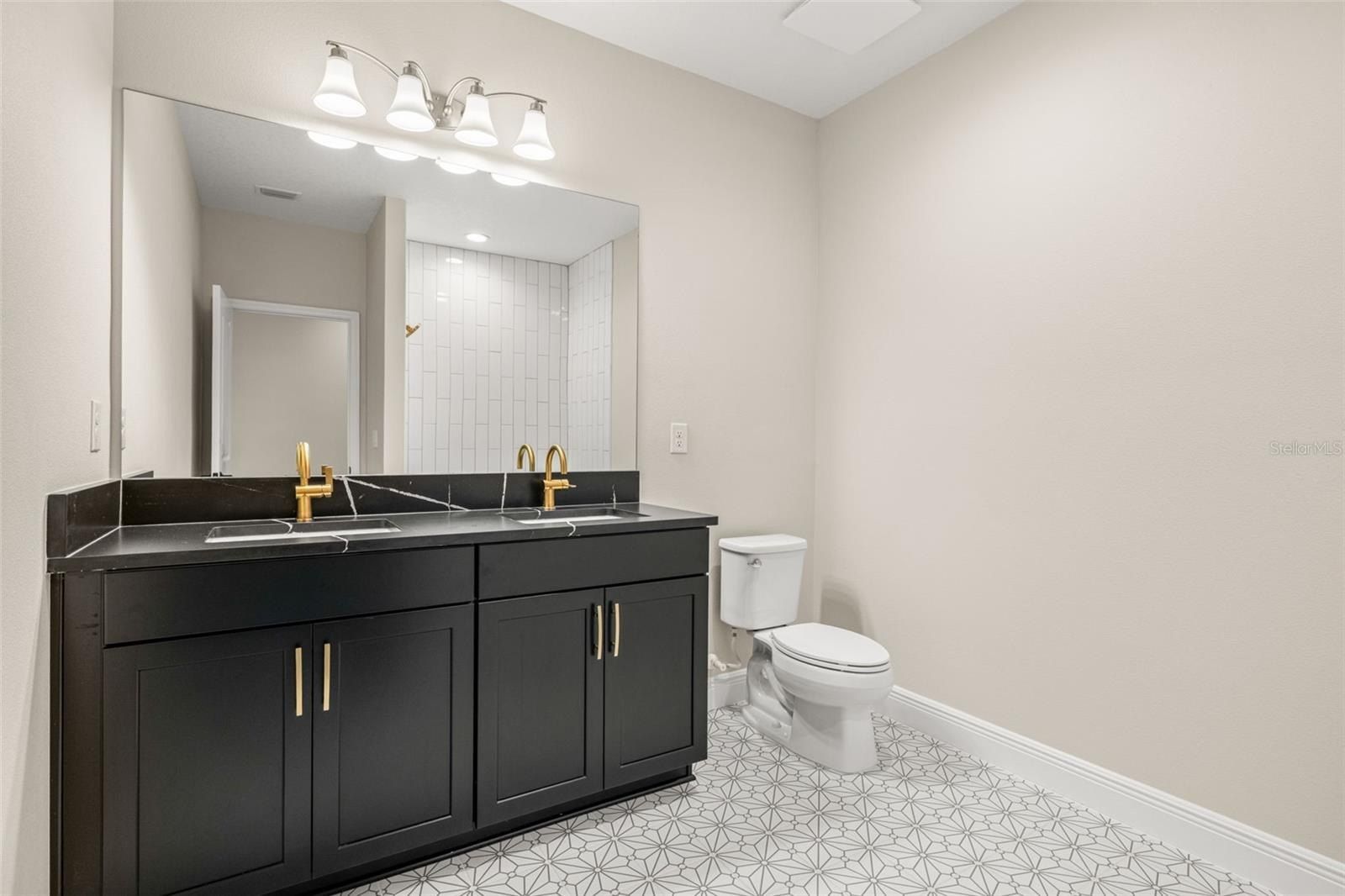 1953 Arching Branch. Zephyrhills, FL 33541