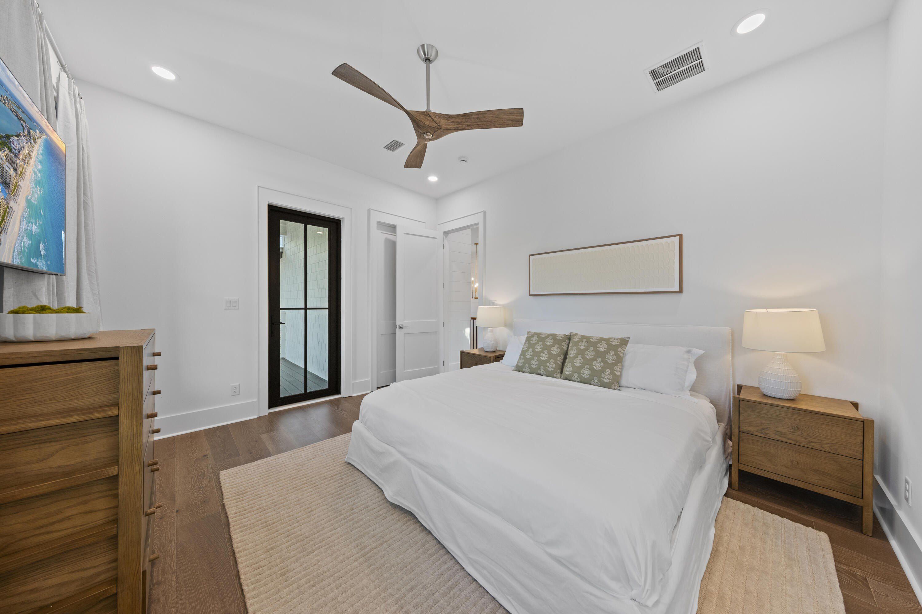 154 Maple Street. Santa Rosa Beach, FL 32459