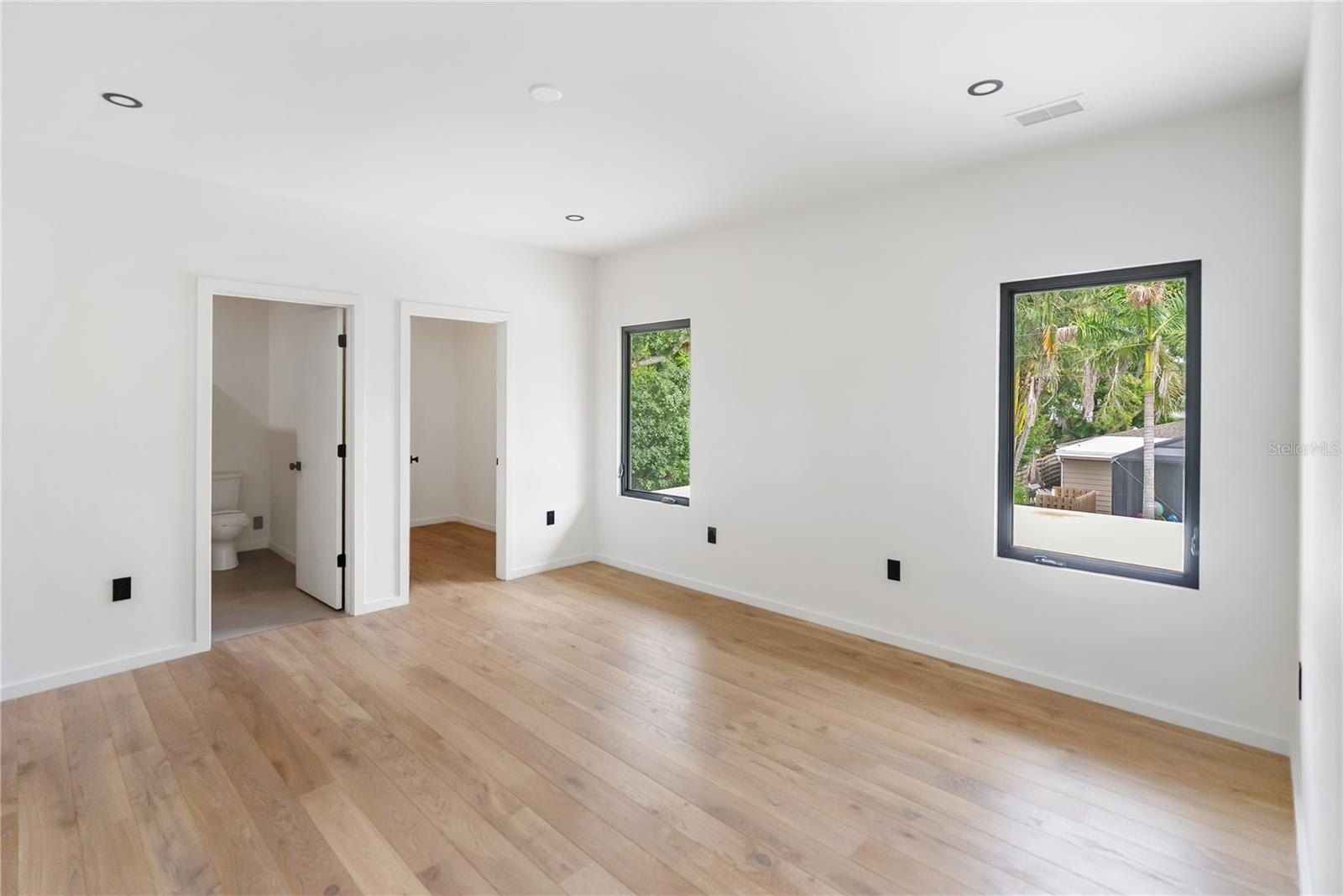 1759 Waldemere Street. Sarasota, FL 34239