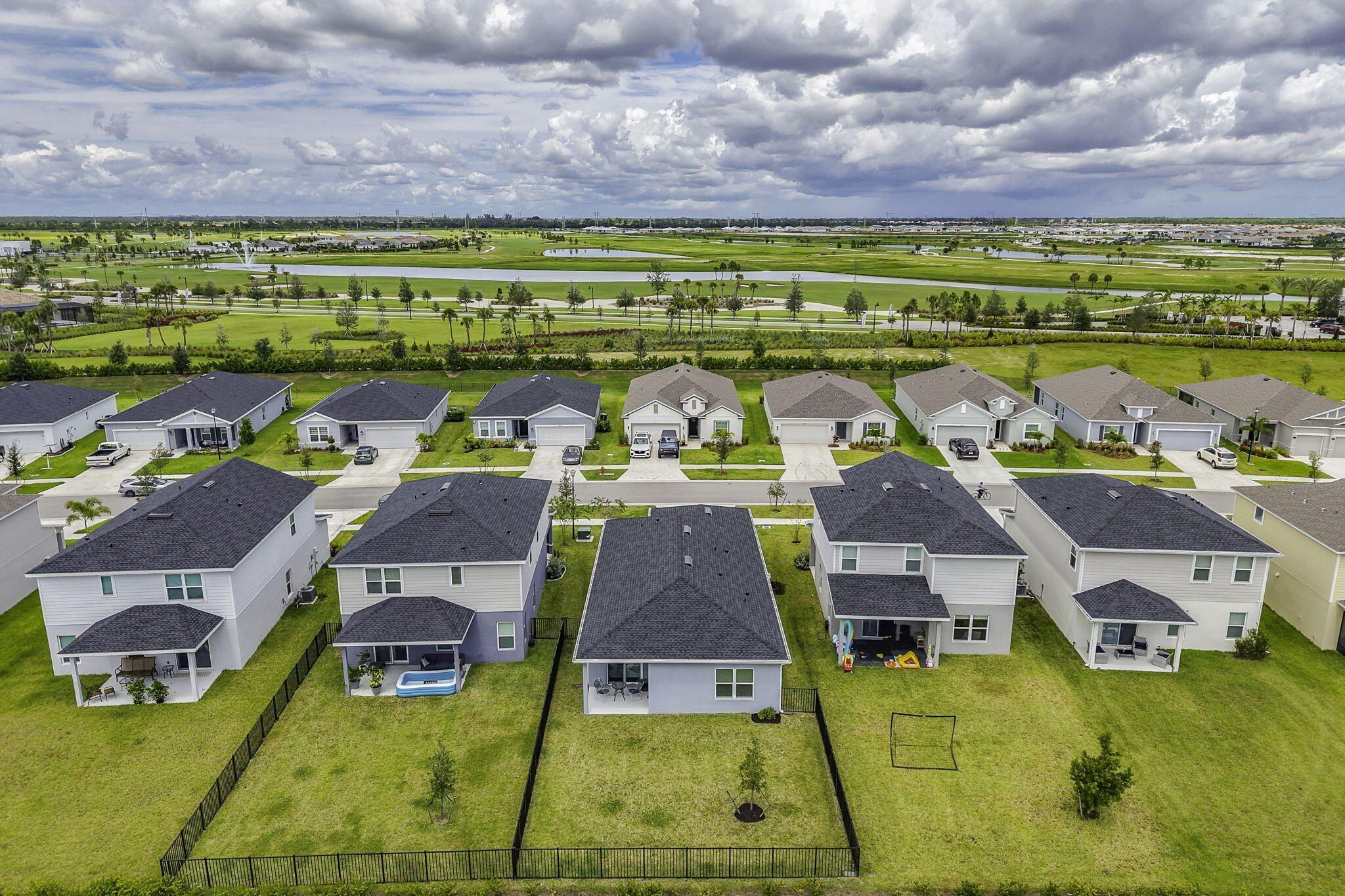 12532 Sw Forli Way. Port Saint Lucie, FL 34987