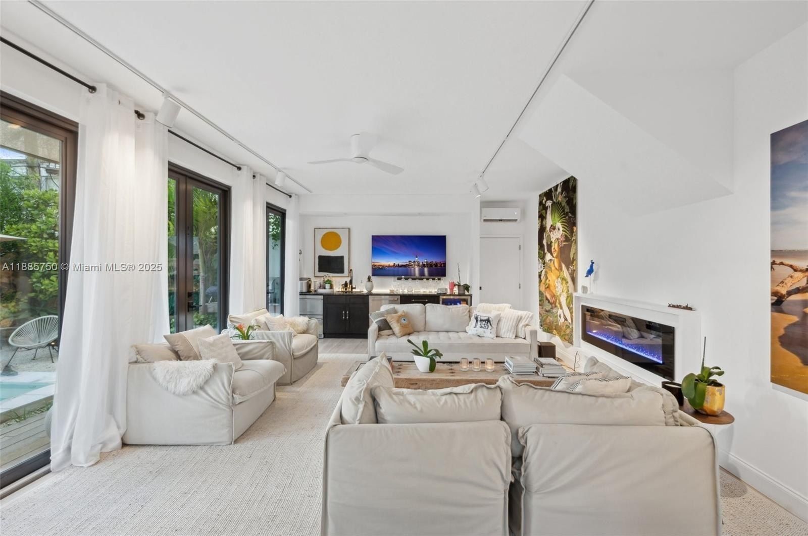 135 Ne 45Th St. Miami, FL 33137