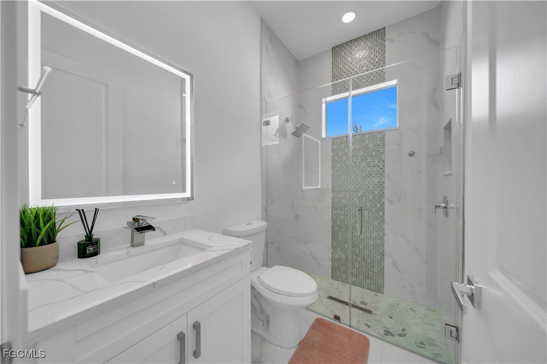 1106 Floyd Avenue S. Lehigh Acres, FL 33976