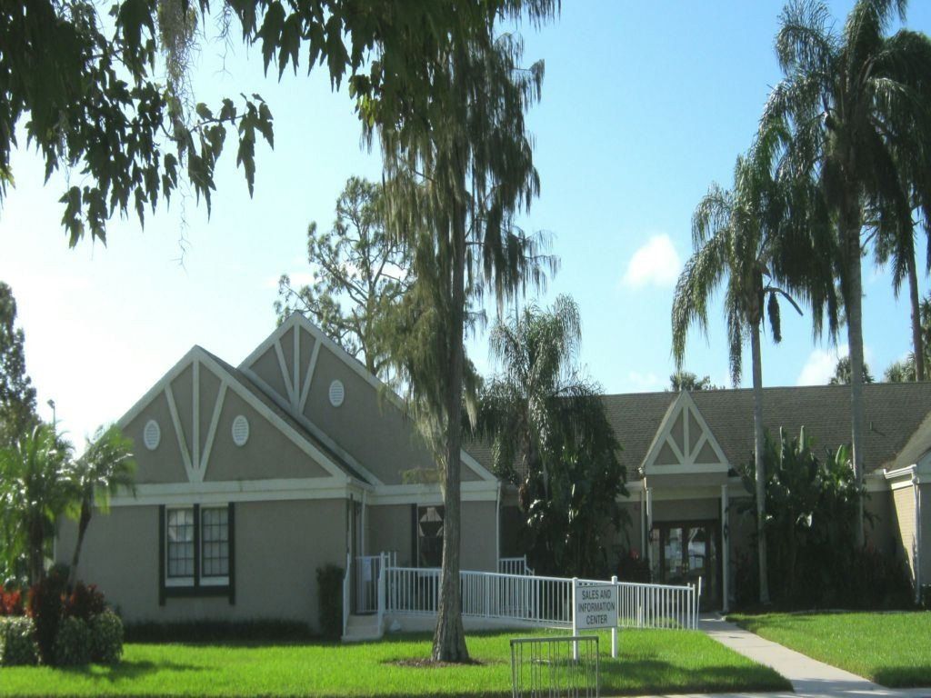 146 Berkely Circle. Port Orange, FL 32129