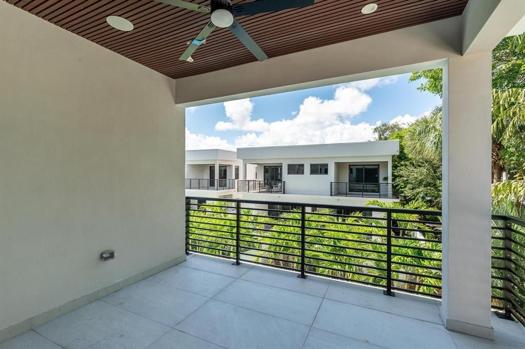 921 Ne 17Th Ter. Fort Lauderdale, FL 33304