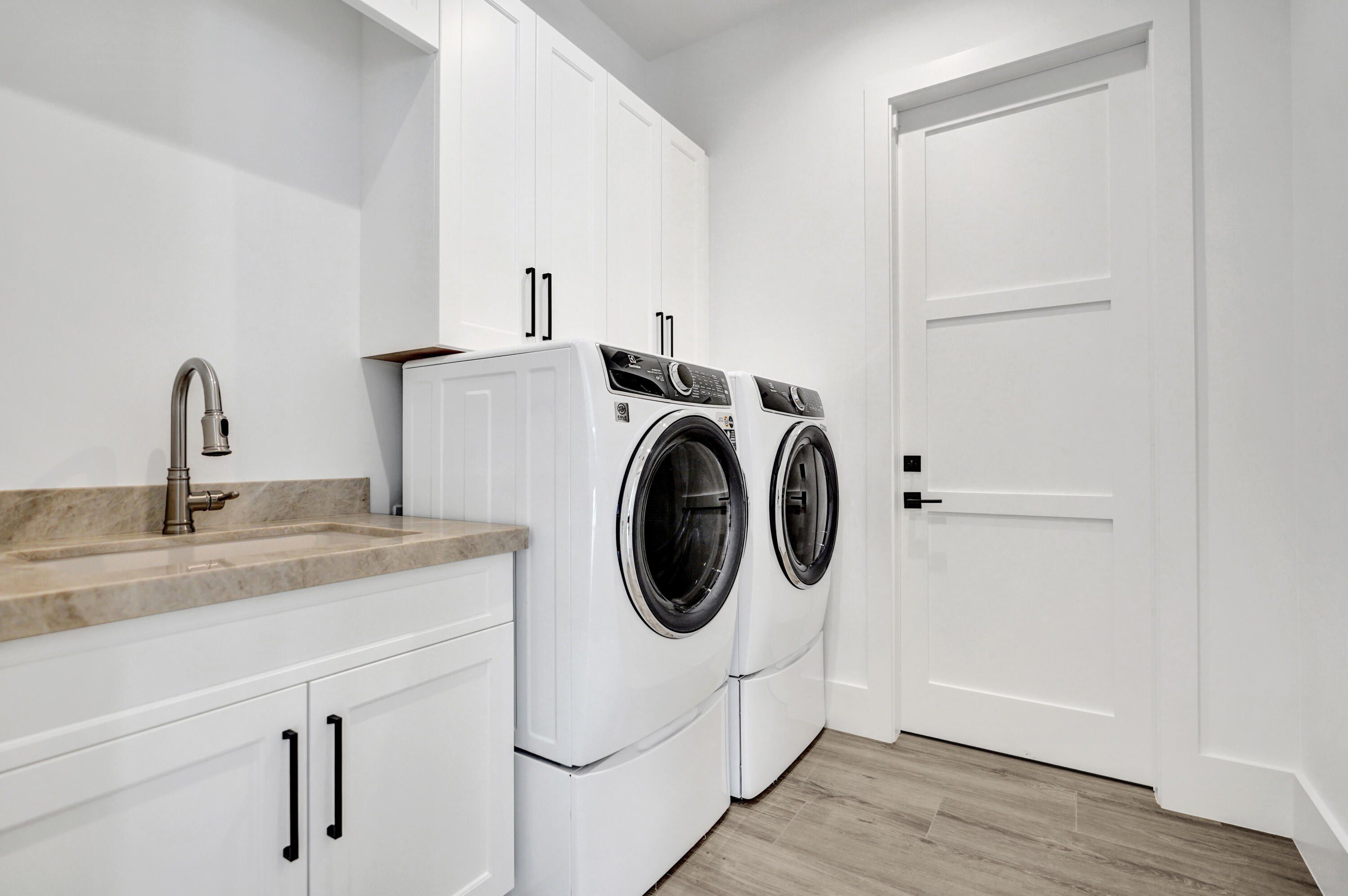 4451 Ne 27Th Terrace. Lighthouse Point, FL 33064