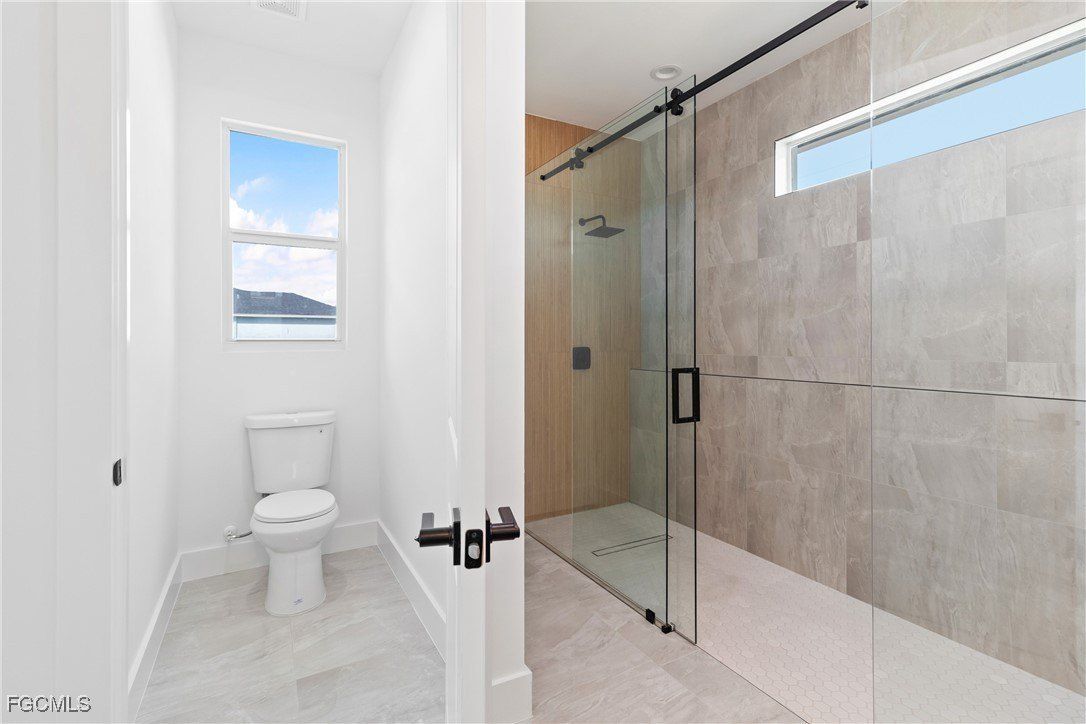 1336 Nw 13Th Place. Cape Coral, FL 33993