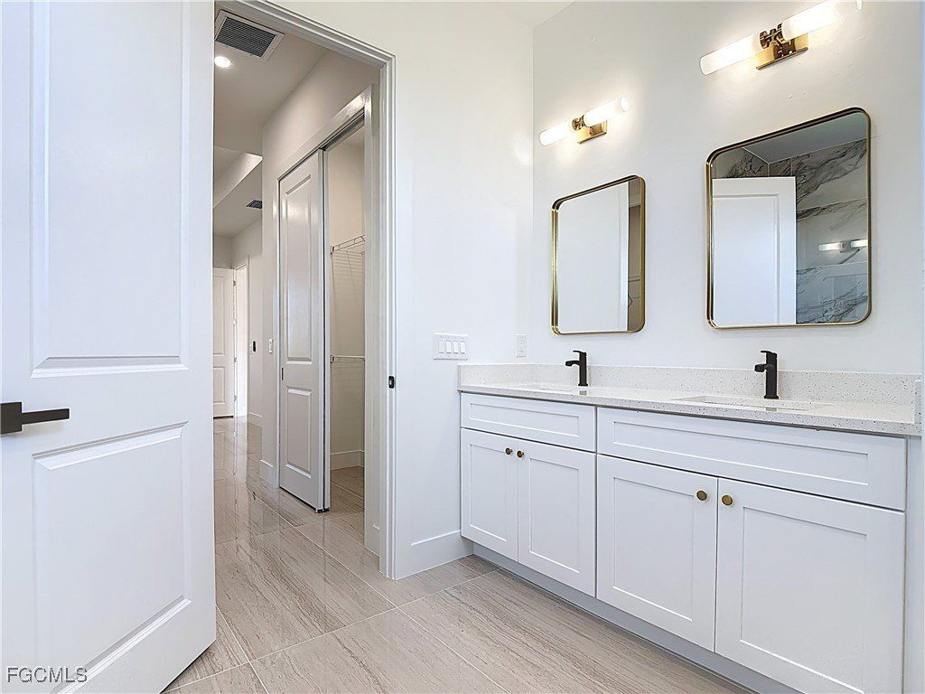 3220 22Nd Street Sw. Lehigh Acres, FL 33976