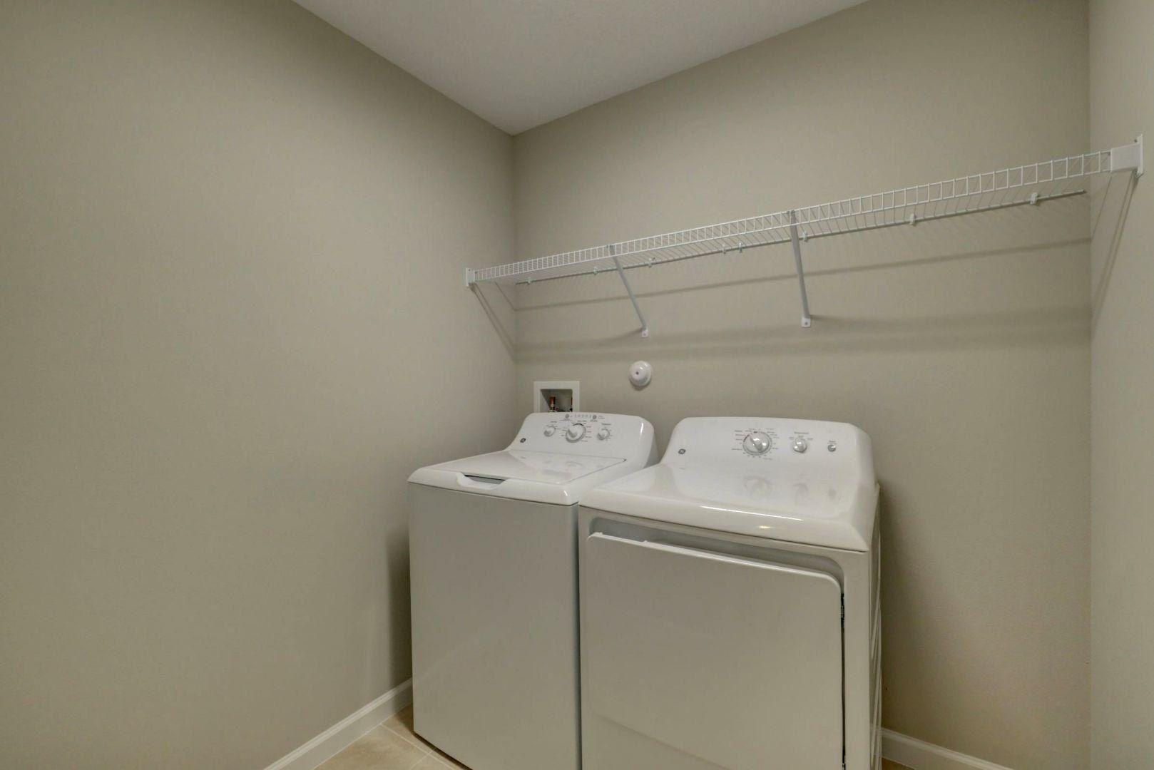 131 Sw Pisces Terrace. Port Saint Lucie, FL 34984