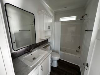 508 Outer Drive. Ellenton, FL 34222