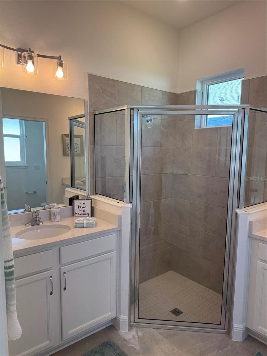 931 Azalea Walk Circle. Deland, FL 32724