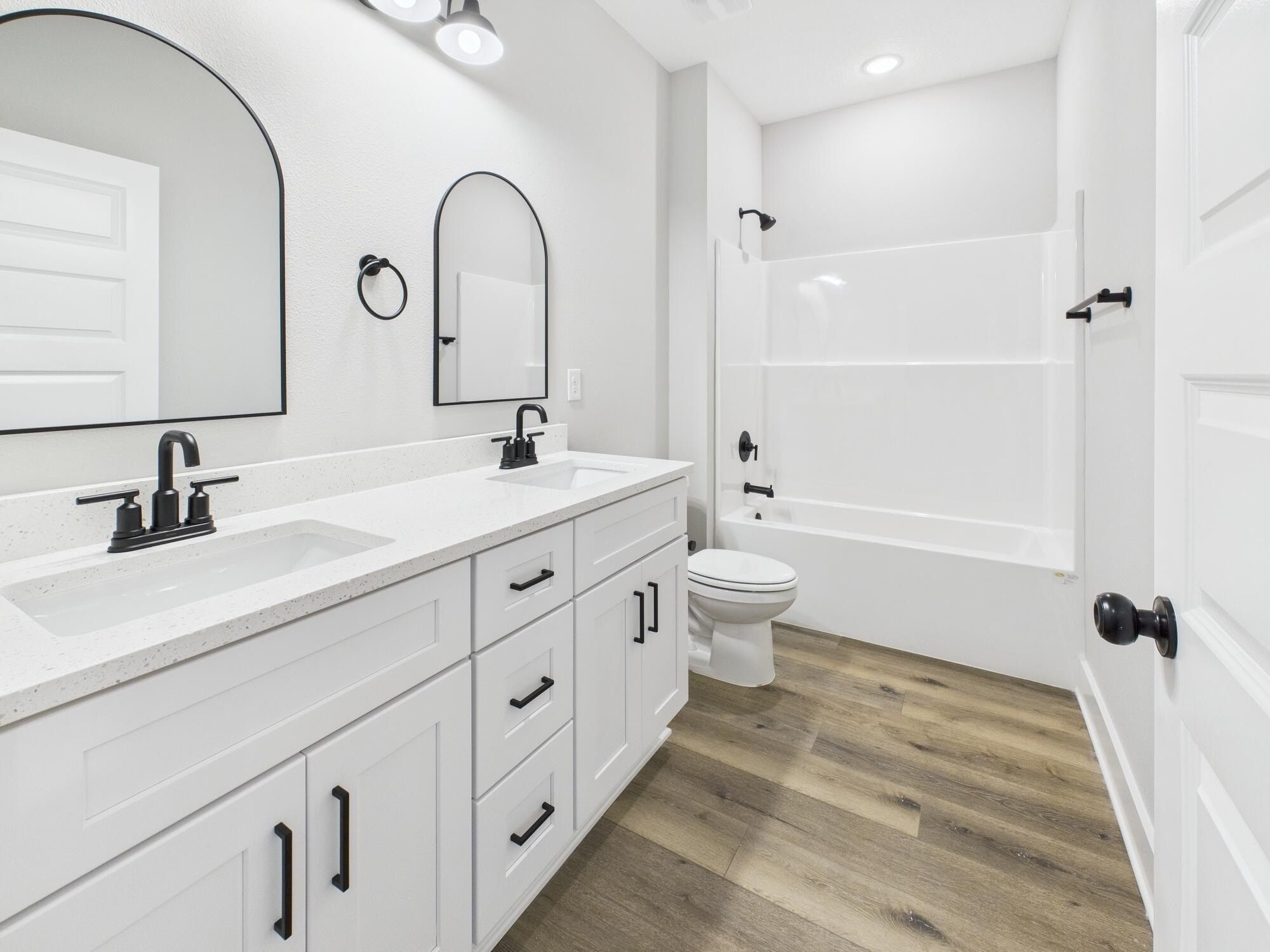 410 W Pine Street. Mary Esther, FL 32569