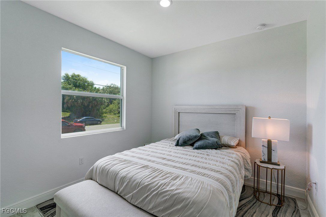 5027 S Peachtree Circle. Labelle, FL 33935