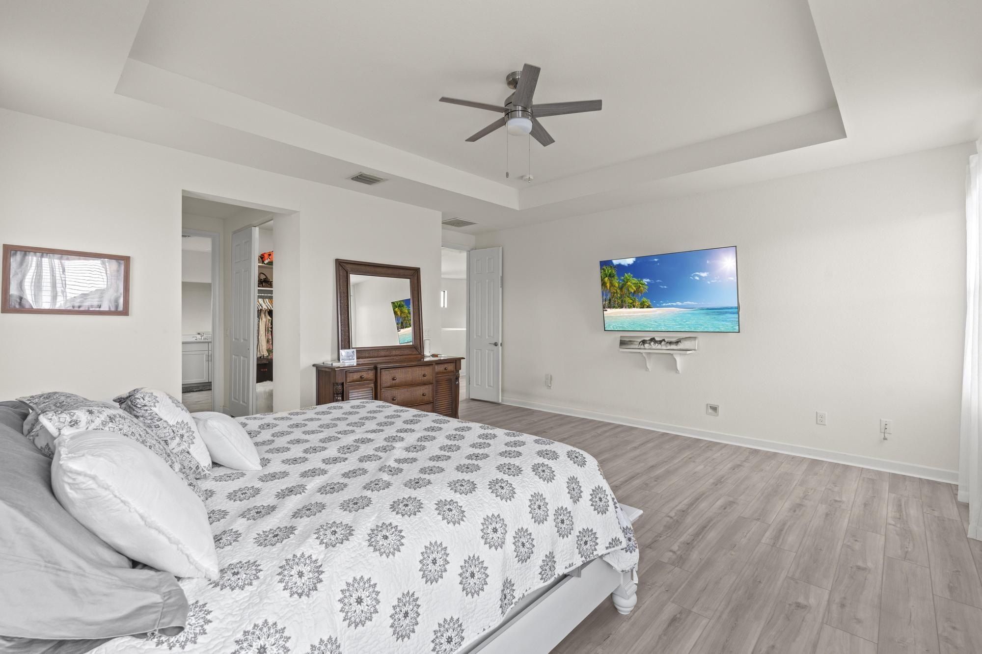 1025 Sterling Pine Place Place. Loxahatchee, FL 33470