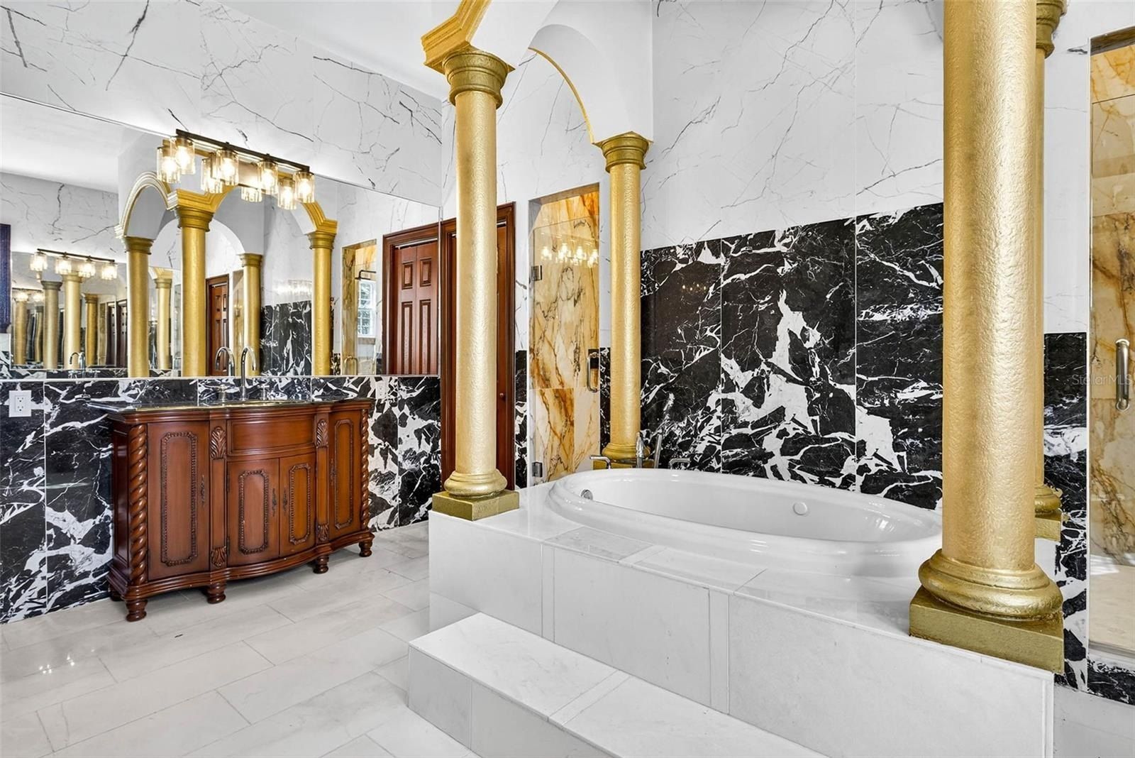 10908 Flint Estates Drive. Thonotosassa, FL 33592