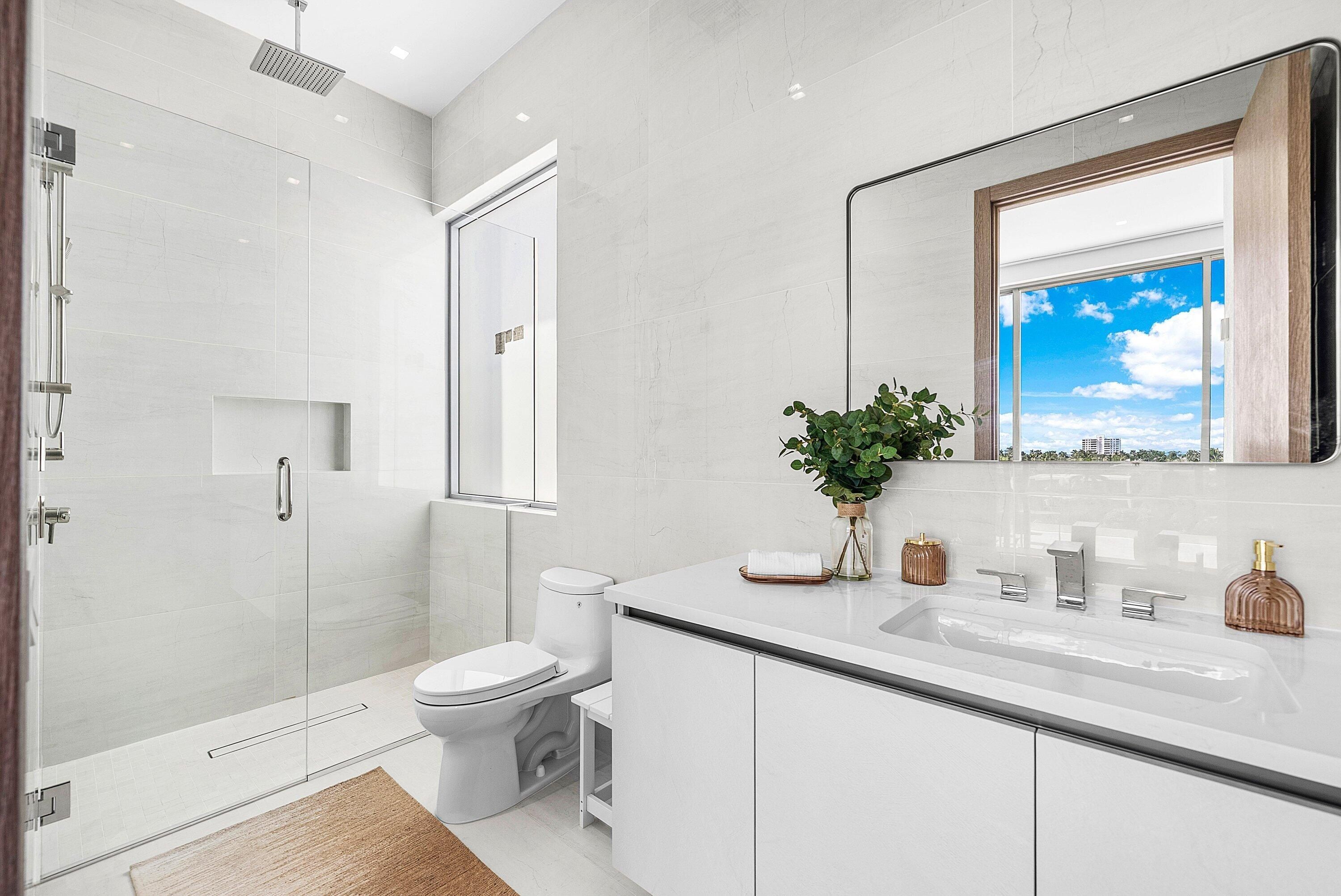 246 Ne 6Th Avenue. Delray Beach, FL 33483