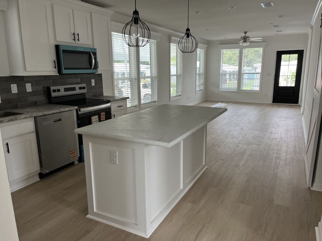 4208 Long Lake Way. Ellenton, FL 34222