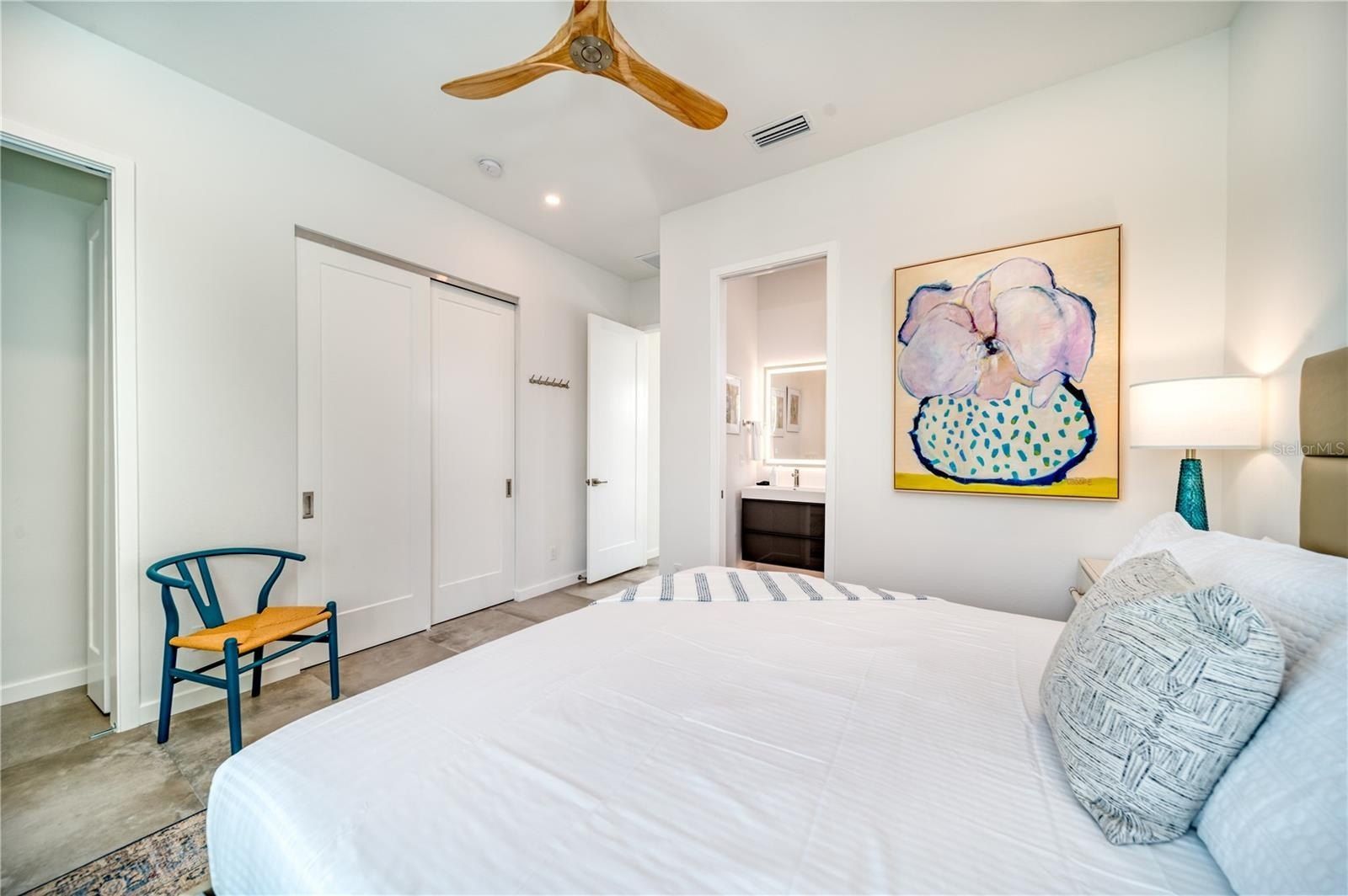 2585 Clematis Street. Sarasota, FL 34239