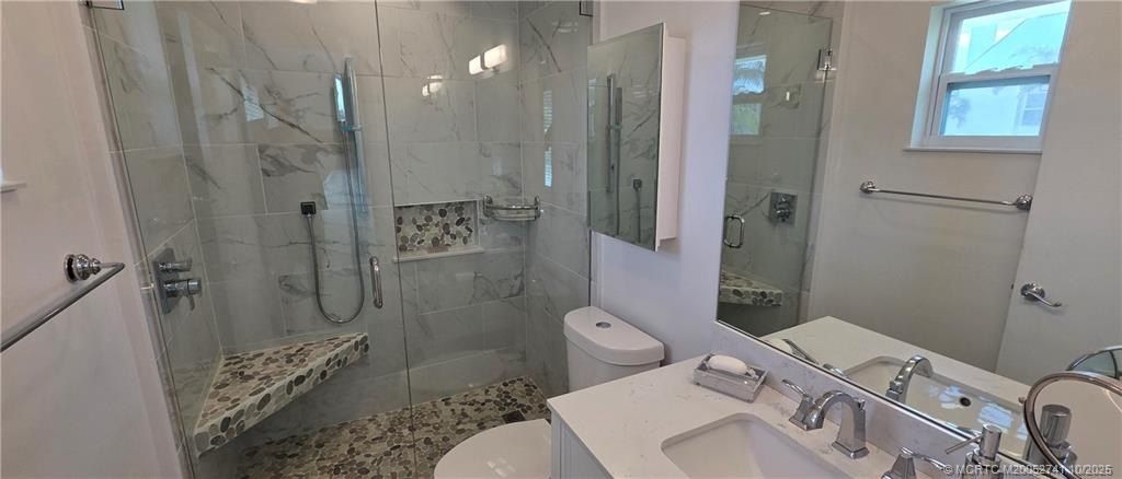 5267 Ne Shore Village Terrace. Stuart, FL 34996