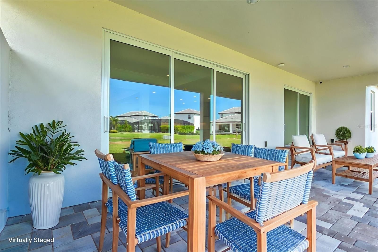 1669 Lugano Circle. Nokomis, FL 34275