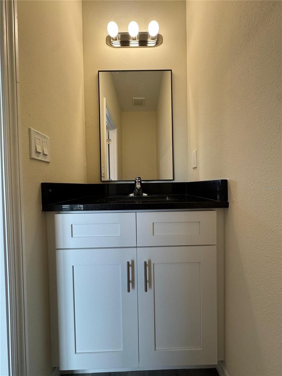 4364 Cambio Gardens Court. Tampa, FL 33610