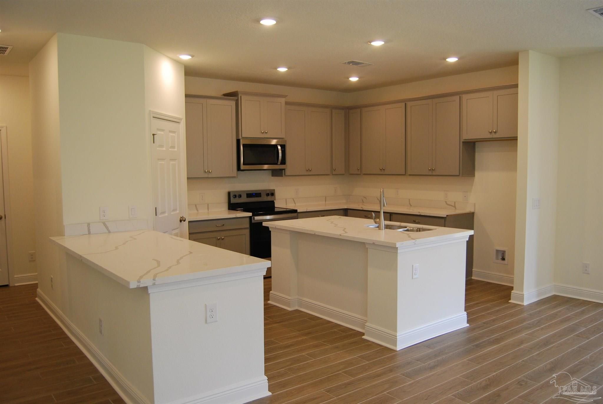 4710 Majestic Palm St. Pace, FL 32571