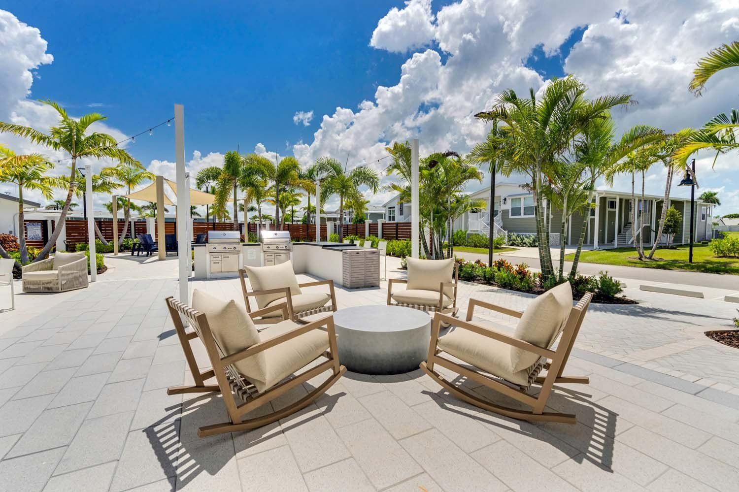 12564 Coconut Dr Lot. Fort Myers, FL 33908