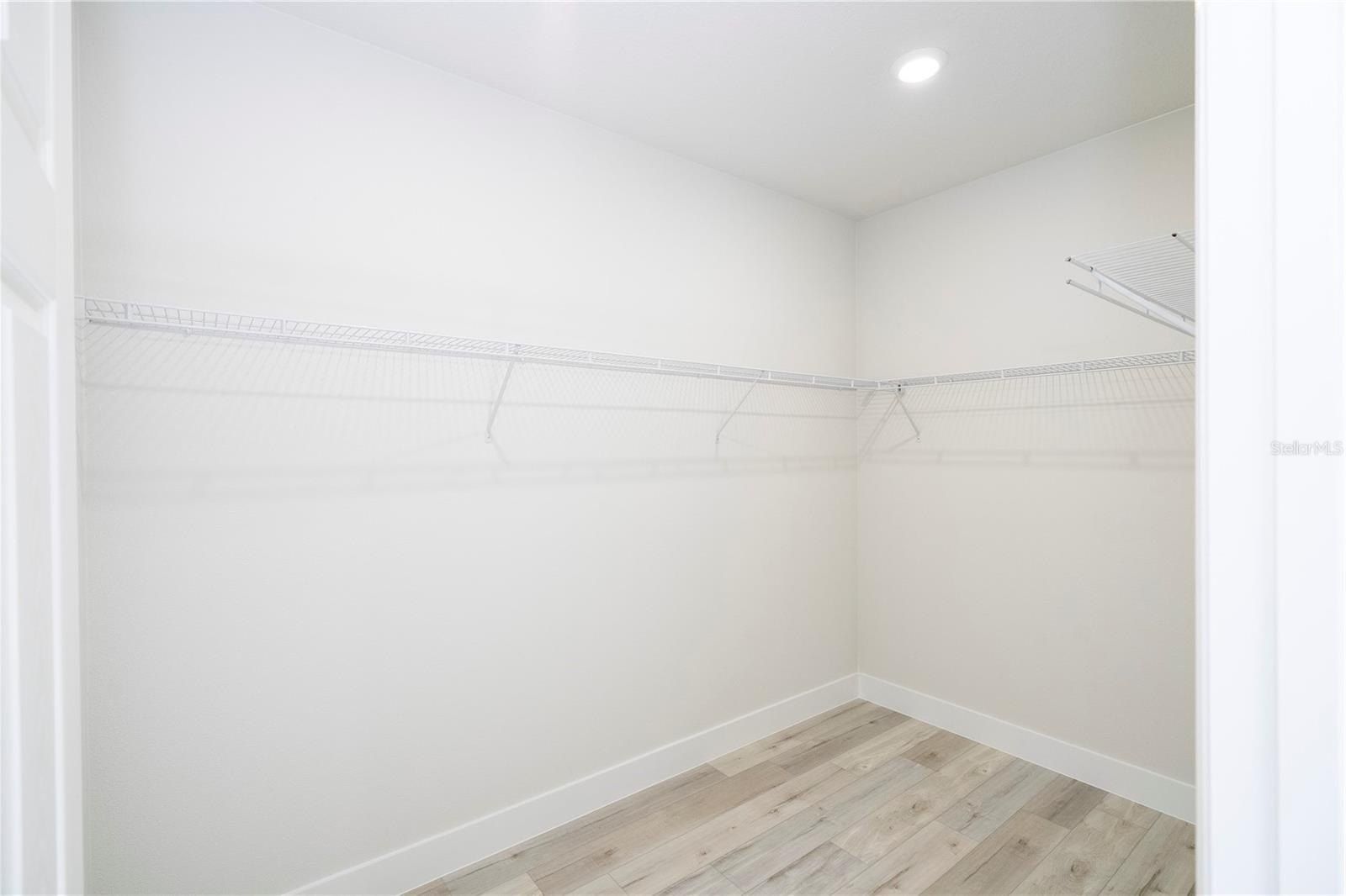 8818 N Circular Way. Citrus Springs, FL 34434