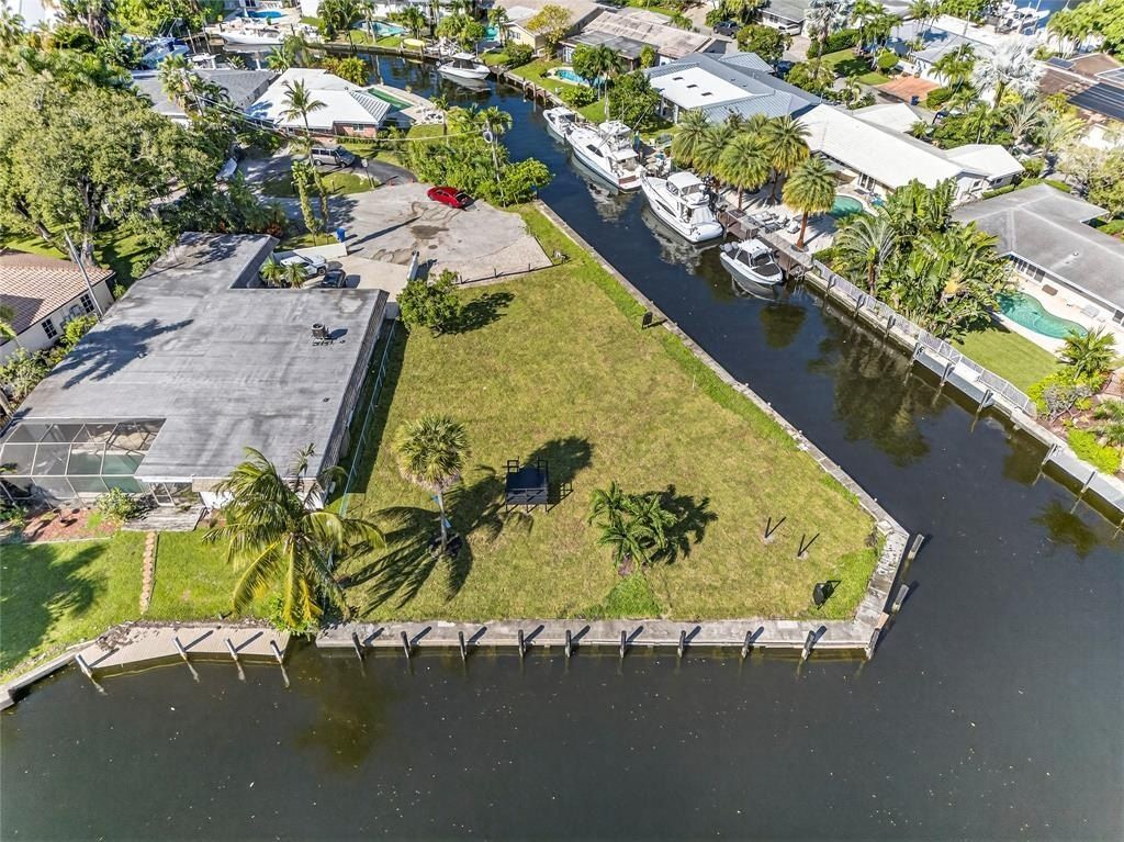 522 Sw 9Th Ter. Fort Lauderdale, FL 33312