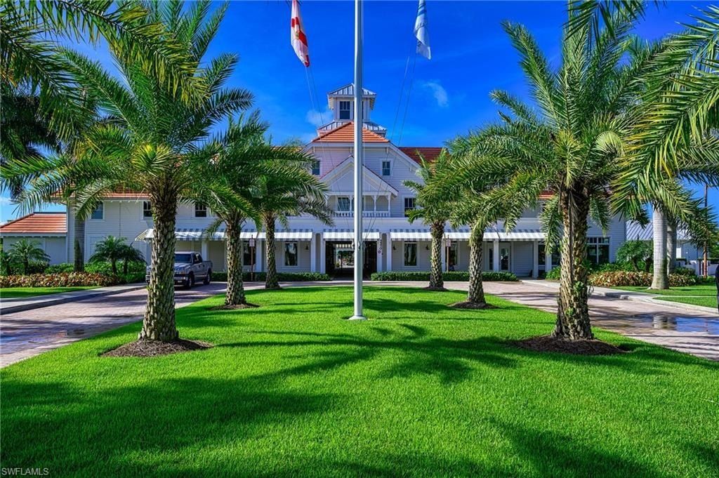 7014 Saona. Naples, FL 34113