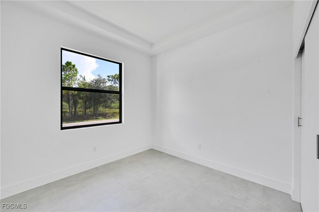 3805 E 8Th Street. Lehigh Acres, FL 33972