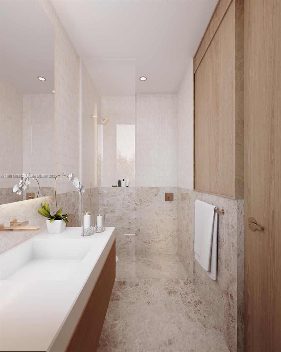 770 Lake Rd. Miami, FL 33137