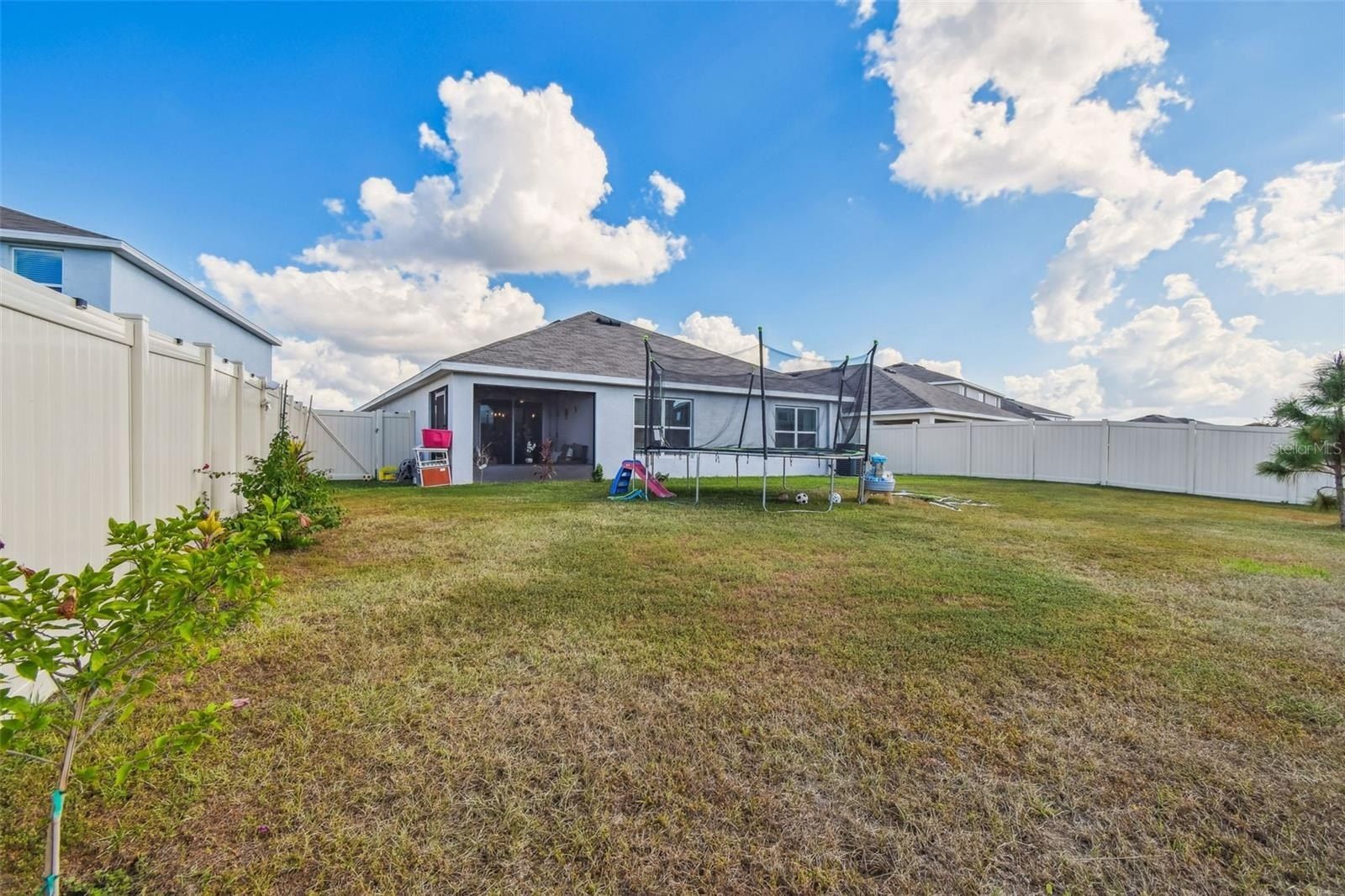 3139 Silver Date Drive. Wimauma, FL 33598