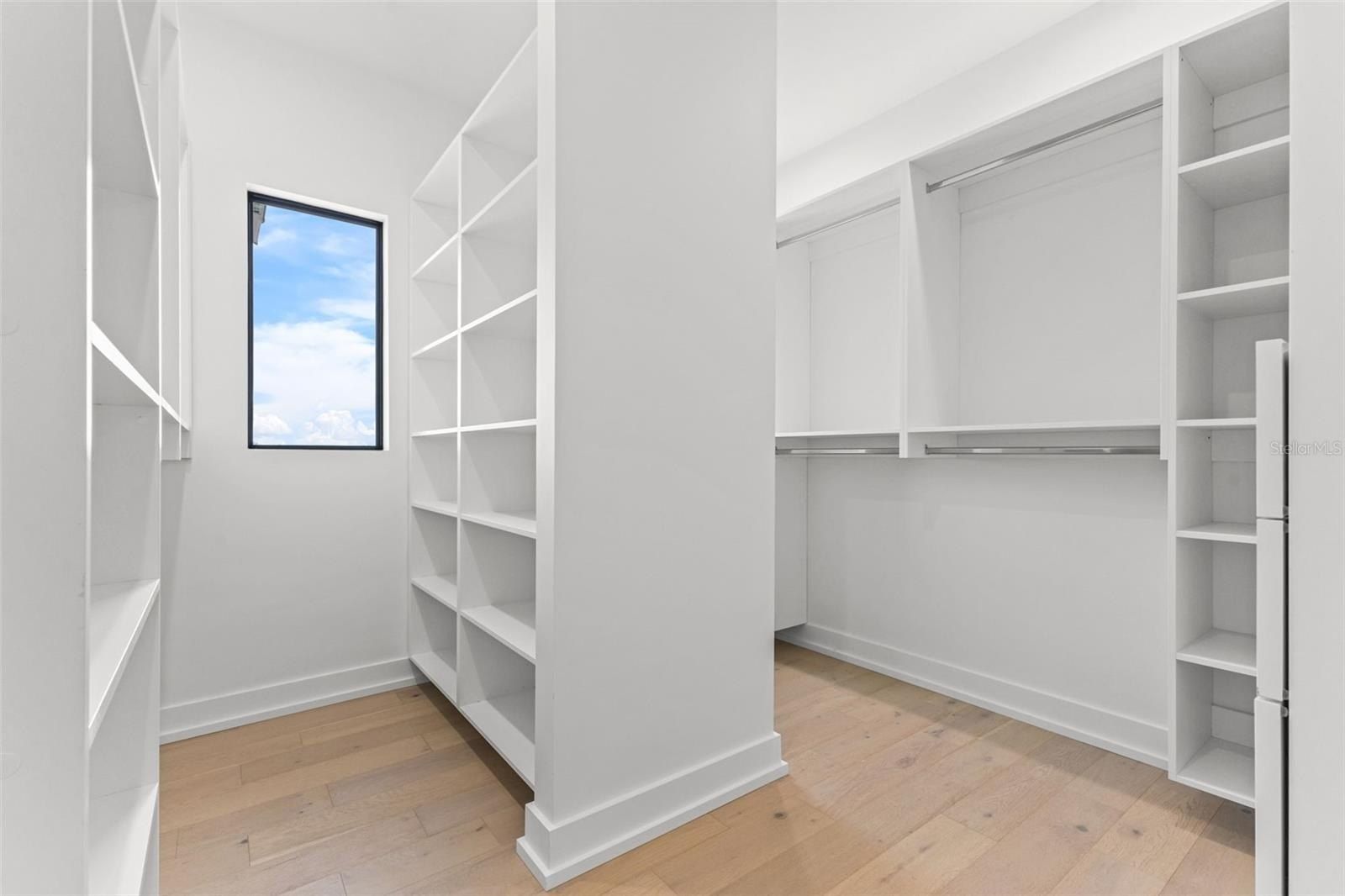 1954 Iowa Avenue Ne. St Petersburg, FL 33703