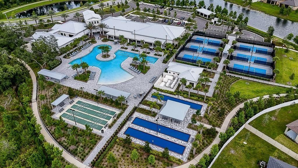 10367 Banyan Breeze Boulevard. Land O' Lakes, FL 34638