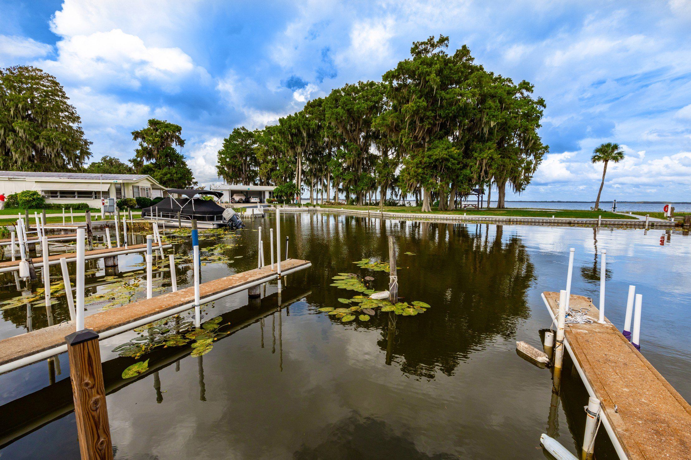 561 E Burleigh Blvd Tt62 Lot. Tavares, FL 32778