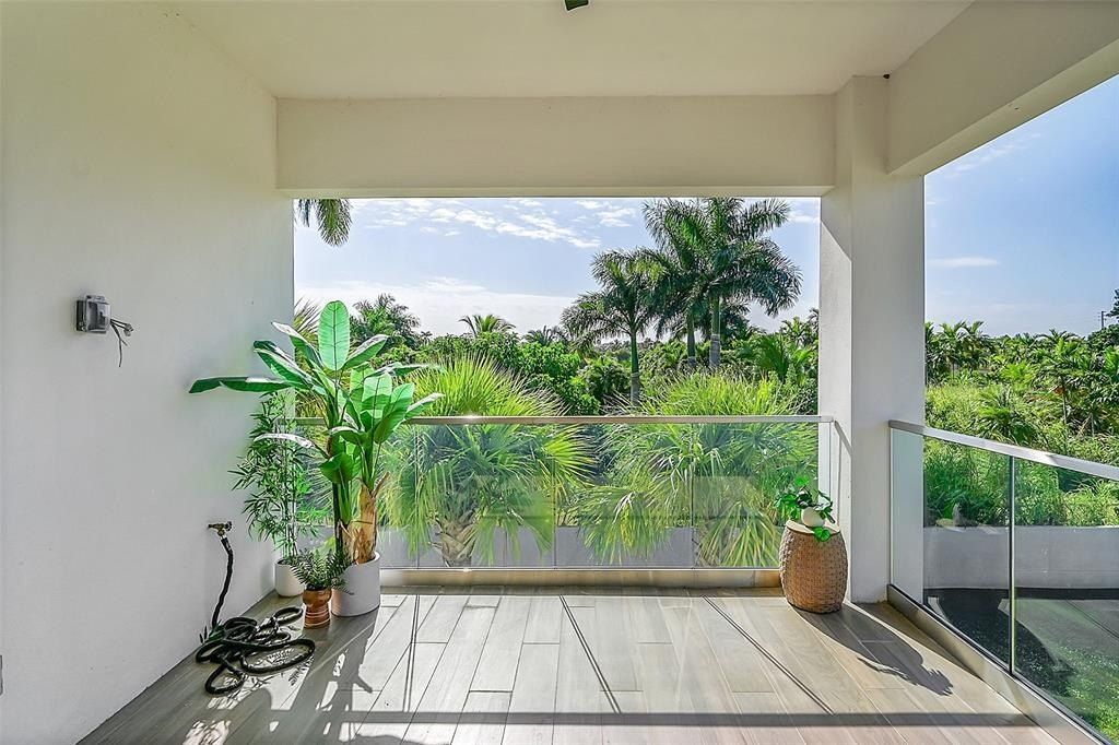 12300 Rhino Oaks Drive. Davie, FL 33325