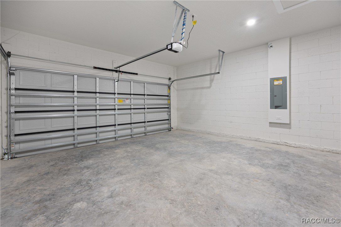 9286 N Alpinia Drive. Citrus Springs, FL 34434