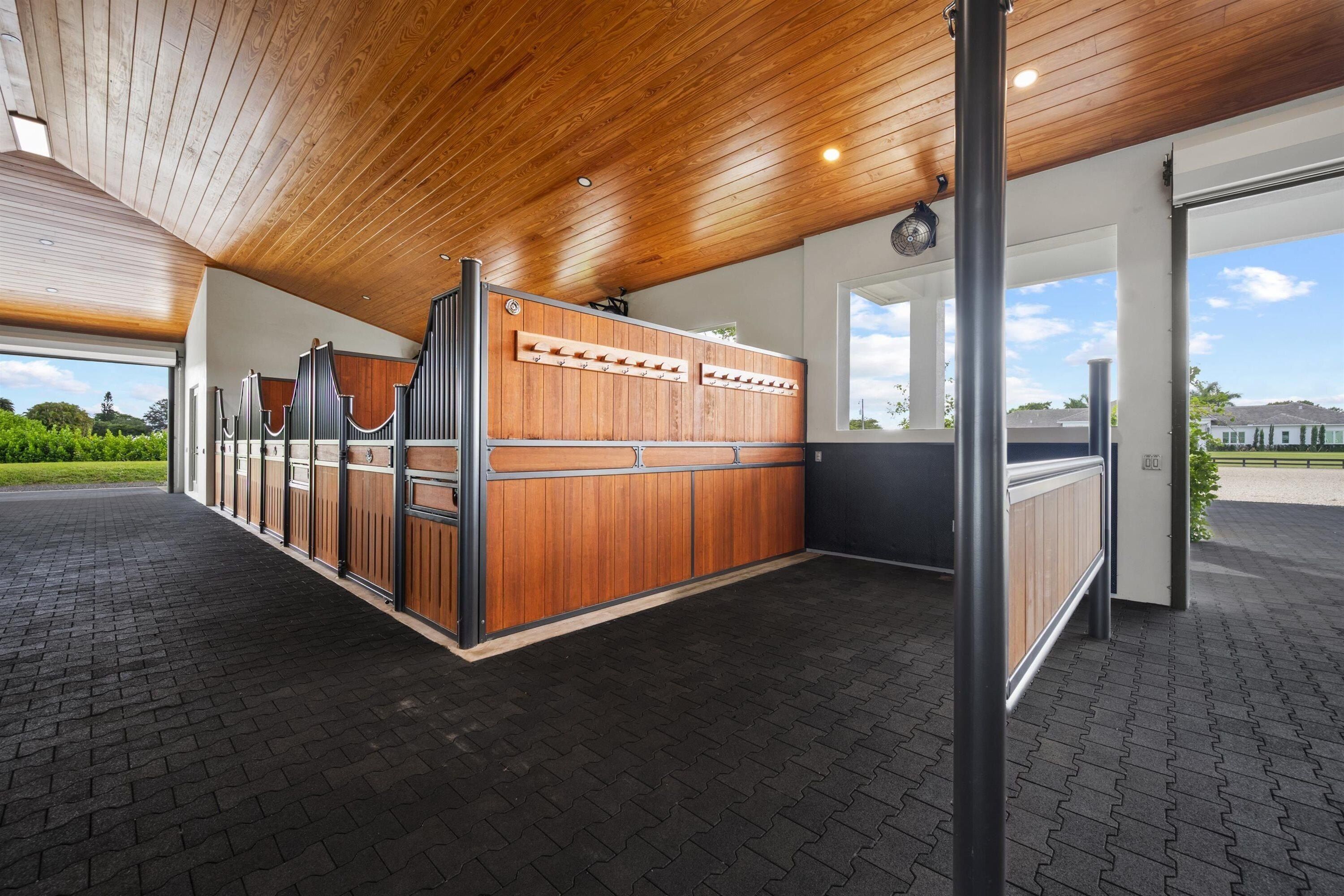 15359 Sunnyland Lane. Wellington, FL 33414