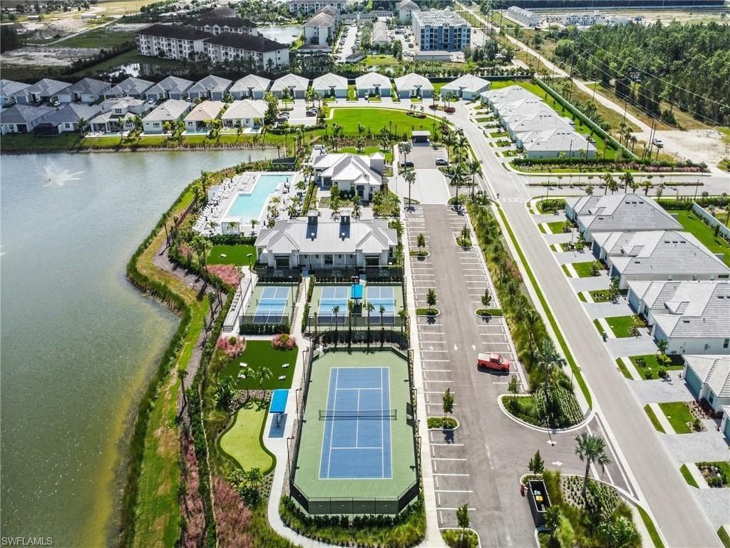 8937 Oceana. Naples, FL 34114