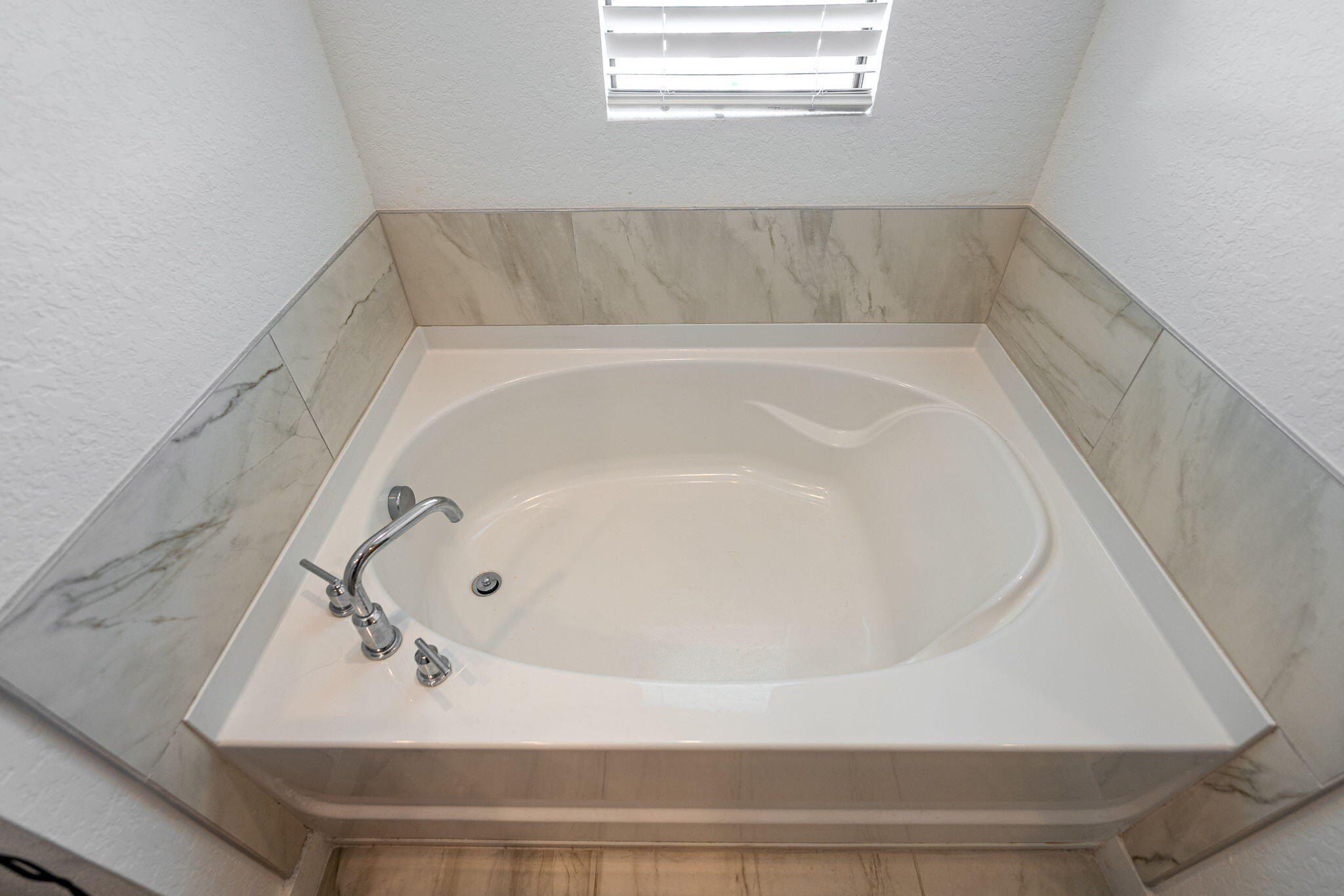 6016 Se Se Violet Ln Lane. Stuart, FL 34997