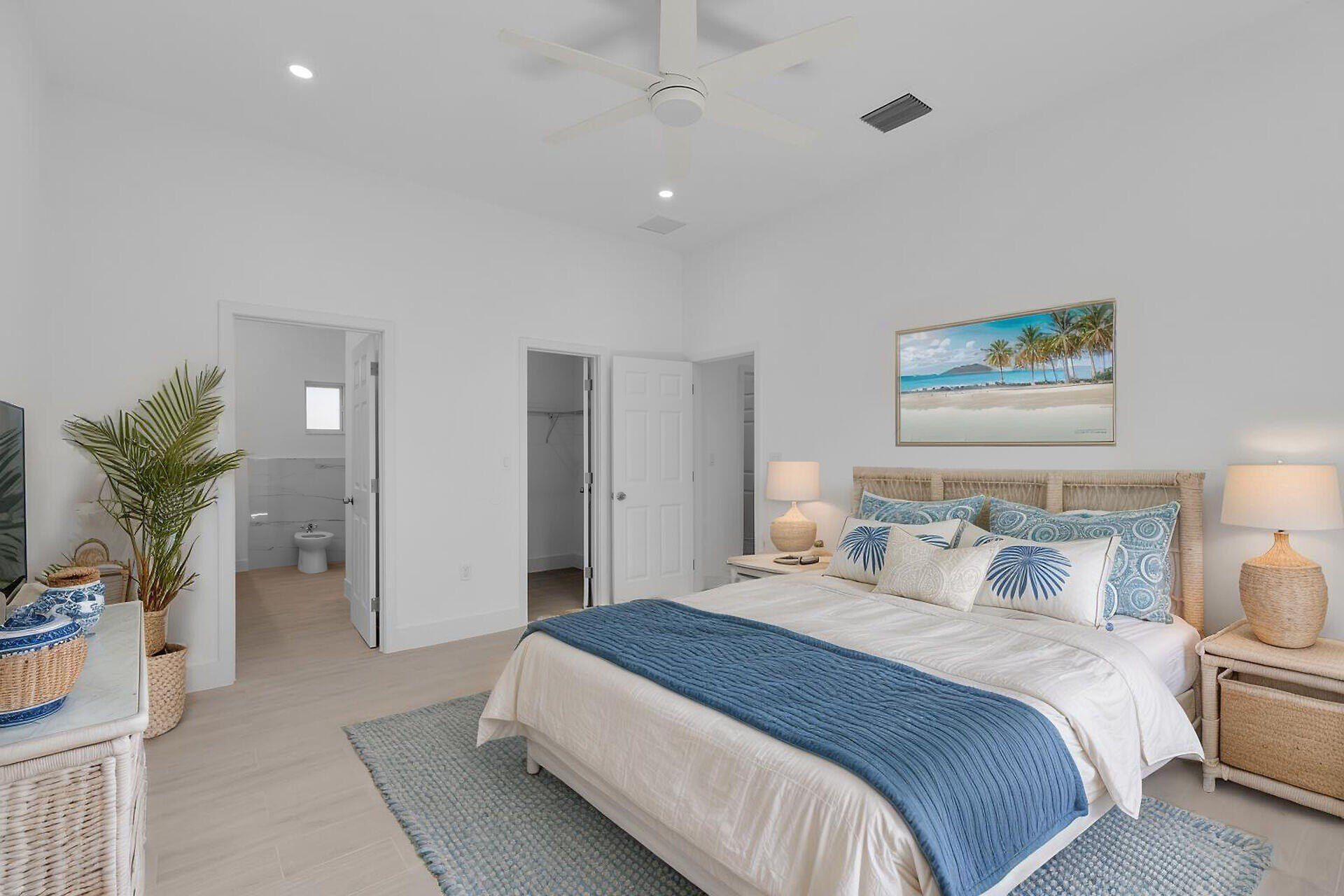 14 Tarpon Avenue. Key Largo, FL 33037