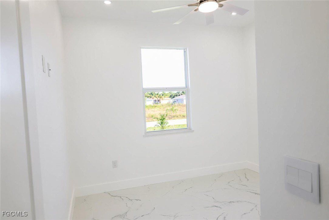 3807 3Rd St Sw. Lehigh Acres, FL 33976