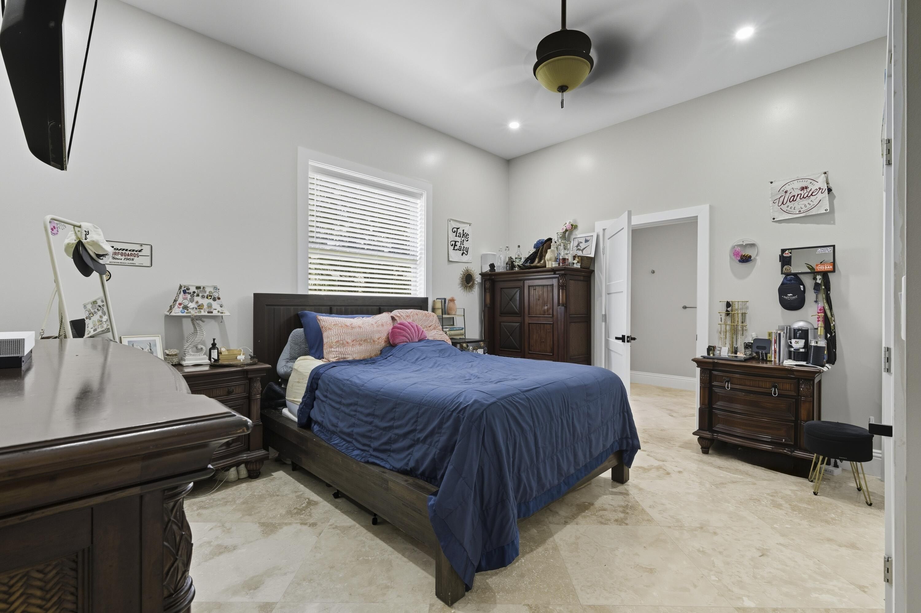 8350 Whispering Oak Way. West Palm Beach, FL 33411