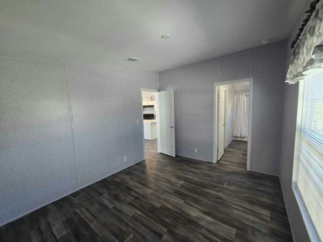 1400 Banana Road. Lakeland, FL 33810