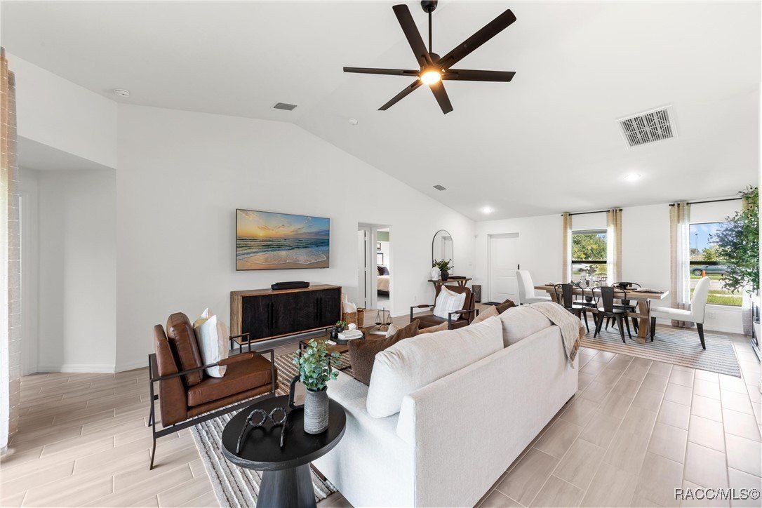 2277 W Swanson Drive. Citrus Springs, FL 34434