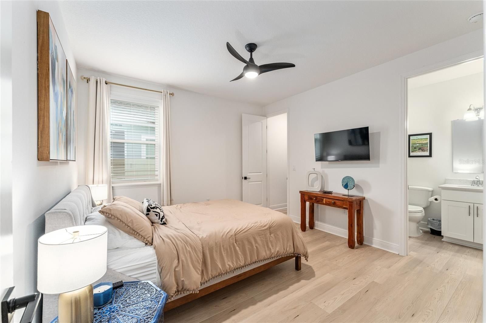 24400 Nw 12Th Place. Newberry, FL 32669