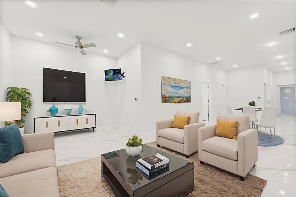 2407 Nw 8Th St. Fort Lauderdale, FL 33311